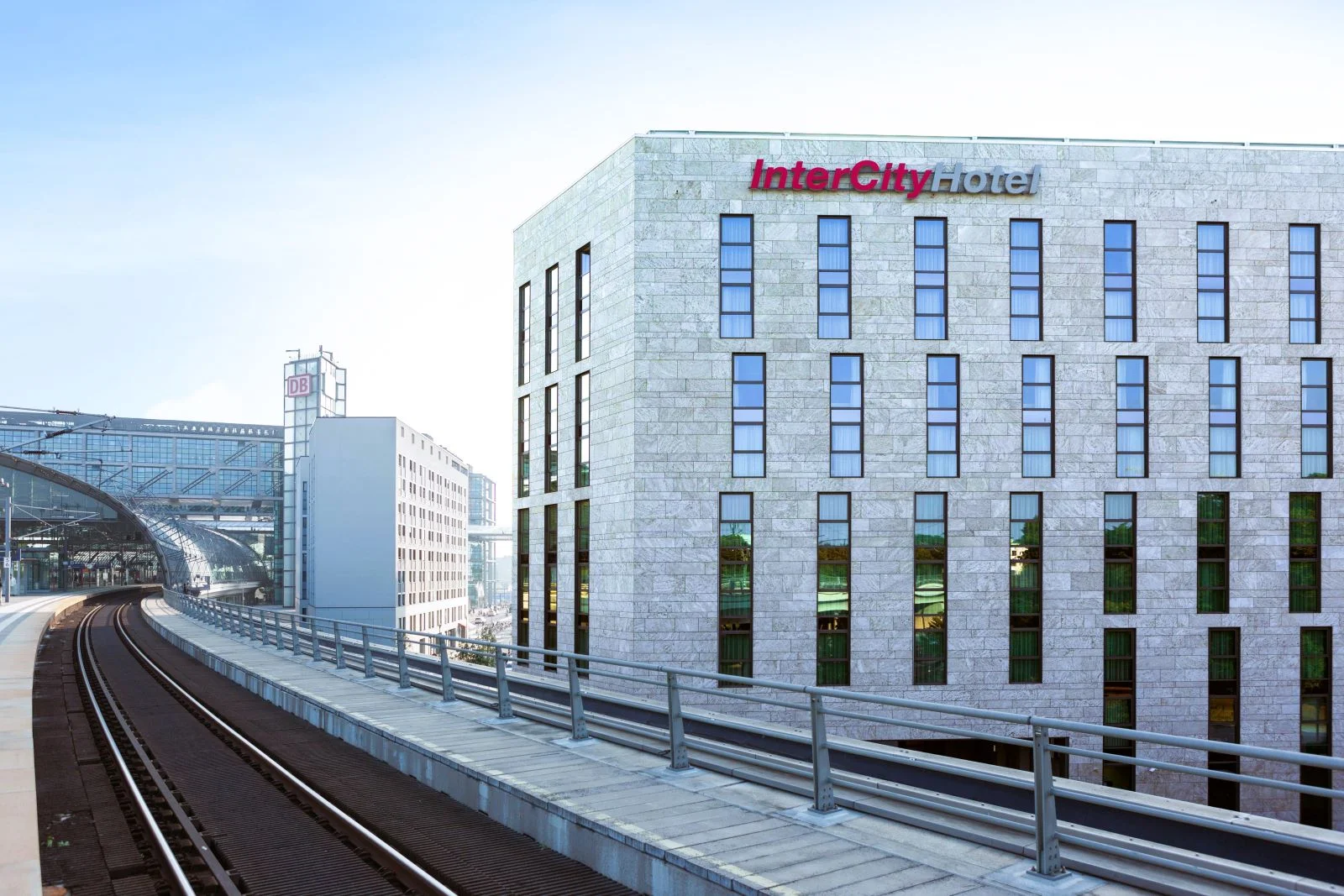 IntercityHotel Berlin Hauptbahnhof banner