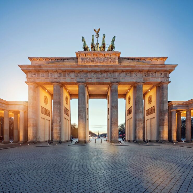 Brandenburg Gate to Museum Island: Perfect 1-Day Walking Route